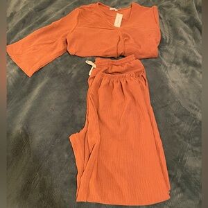 Francesca’s Linen-y Top and Bottoms Set